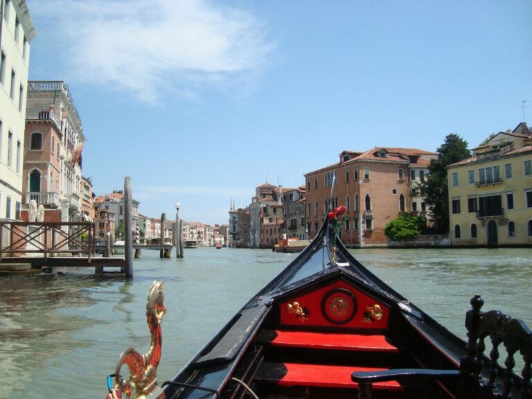 romance gondola venice